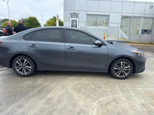 Gravity Gray 2024 Kia Forte LXS