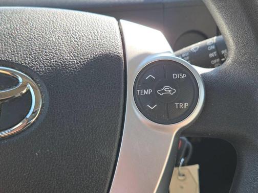 Sparkling Sea Metallic 2015 Toyota Prius c One