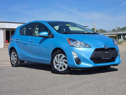 Sparkling Sea Metallic 2015 Toyota Prius c One