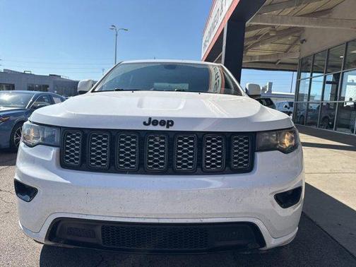 2017 Jeep Grand Cherokee Altitude