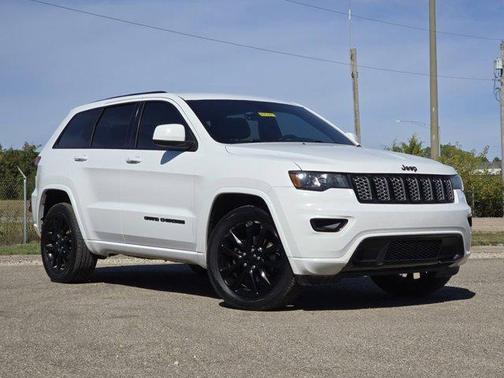 2017 Jeep Grand Cherokee Altitude