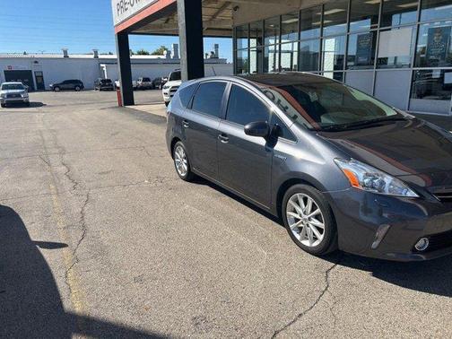 2012 Toyota Prius v Five