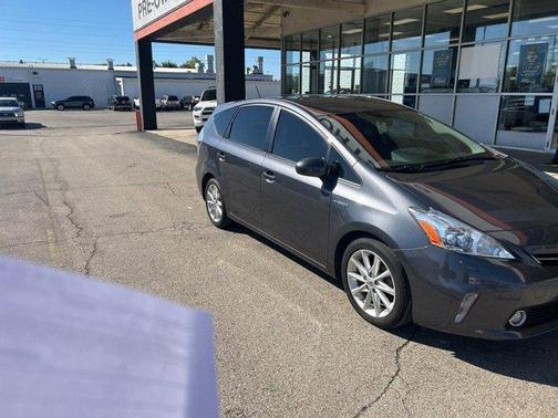 2012 Toyota Prius v Five