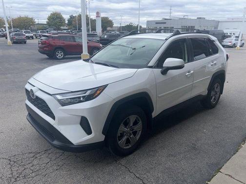 2023 Toyota RAV4 XLE