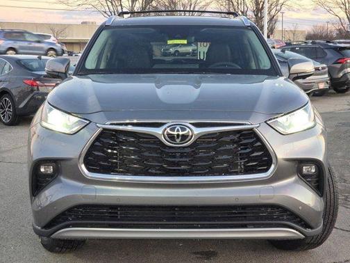 2026 Toyota Highlander Platinum