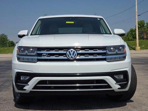 Pure White 2019 Volkswagen Atlas 3.6L SEL