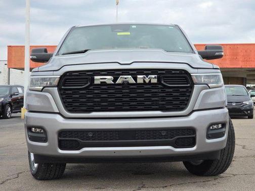 Billet Silver Metallic Clearcoat 2025 RAM 1500 Big Horn/Lone Star