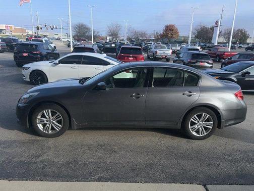 2010 INFINITI G37x Base