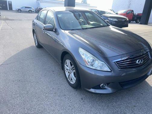 2010 INFINITI G37x Base