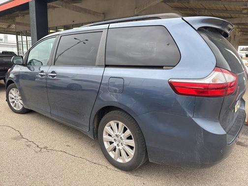 2015 Toyota Sienna XLE