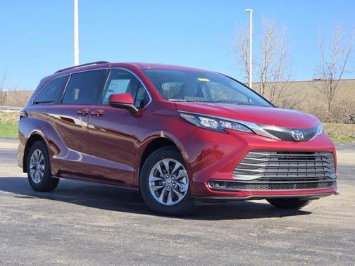 2026 Toyota Sienna LE