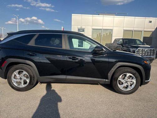 Phantom Black 2022 Hyundai TUCSON SEL