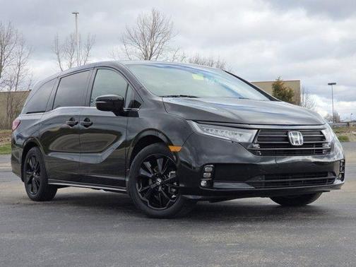 Crystal Black Pearl 2023 Honda Odyssey Sport