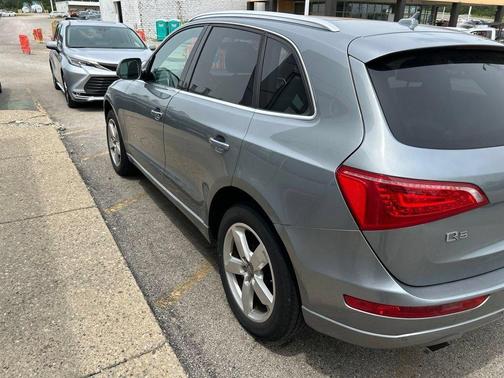 2011 Audi Q5 Premium Plus