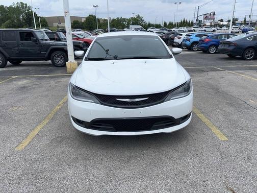 Bright White Clearcoat 2016 Chrysler 200 S