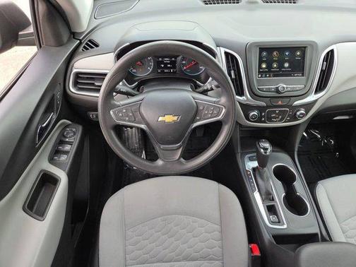 Mosaic Black Metallic 2019 Chevrolet Equinox LS