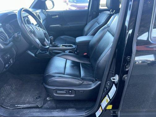 2020 Toyota Tacoma TRD Sport