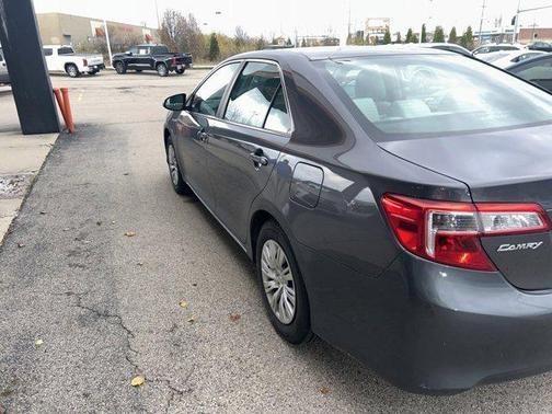 2013 Toyota Camry Hybrid LE