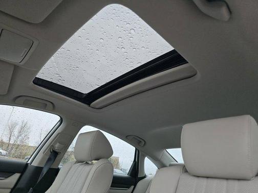 2019 Honda Accord Hybrid Touring