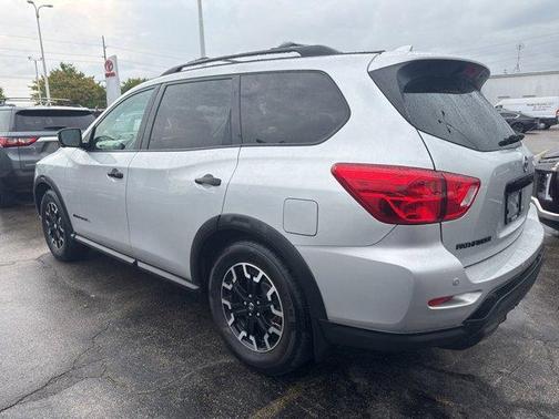 2020 Nissan Pathfinder SL 4WD