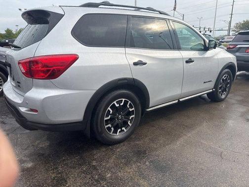 2020 Nissan Pathfinder SL 4WD