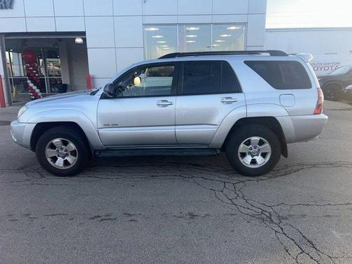 2004 Toyota 4Runner SR5