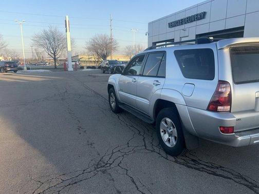2004 Toyota 4Runner SR5