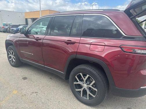 Velvet Red Pearlcoat 2024 Jeep Grand Cherokee Limited