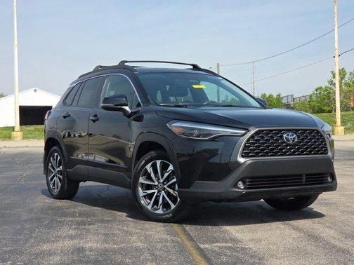 Jet Black 2025 Toyota Corolla Cross XLE