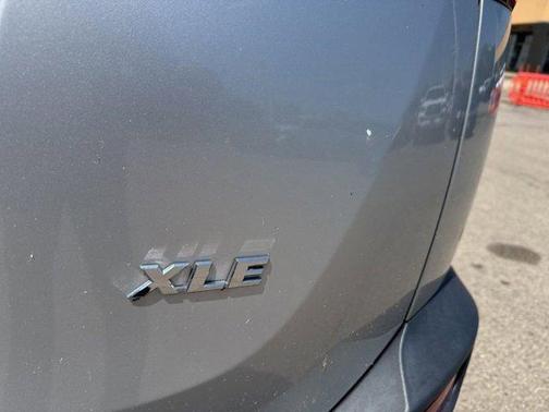 Classic Silver Metallic 2014 Toyota RAV4 XLE