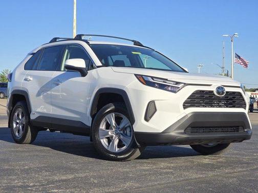 2025 Toyota RAV4 Hybrid LE