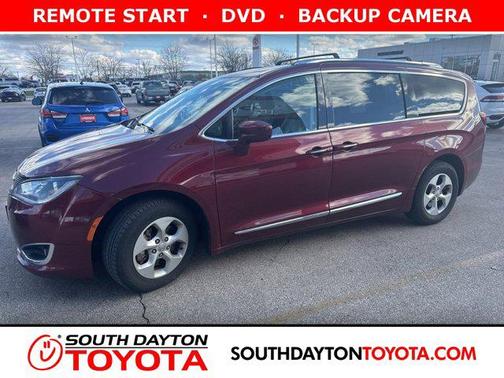 2017 Chrysler Pacifica Touring-L Plus