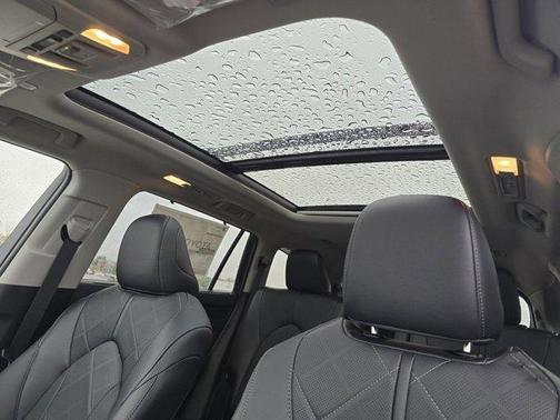 2025 Toyota Highlander Platinum
