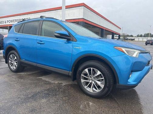 2017 Toyota RAV4 Hybrid SE