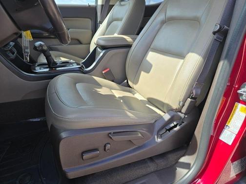 Red Quartz Tintcoat 2017 GMC Canyon SLT