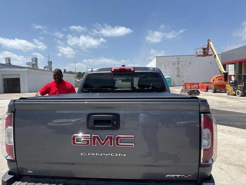 Satin Steel Metallic 2022 GMC Canyon AT4