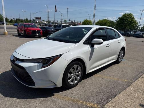 Ice 2024 Toyota Corolla LE
