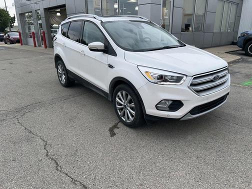 White Platinum Clearcoat Metallic 2017 Ford Escape Titanium