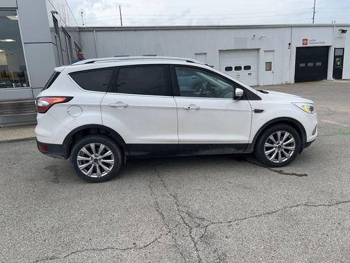 White Platinum Clearcoat Metallic 2017 Ford Escape Titanium