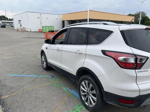 White Platinum Clearcoat Metallic 2017 Ford Escape Titanium