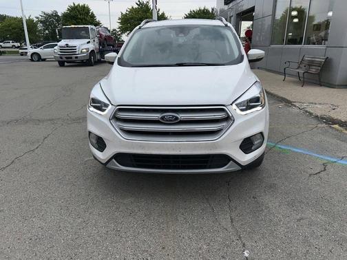 White Platinum Clearcoat Metallic 2017 Ford Escape Titanium
