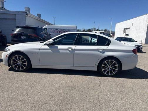 2016 BMW 528 528i