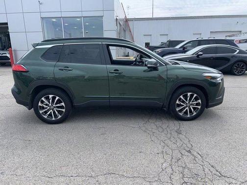 2024 Toyota Corolla Cross XLE