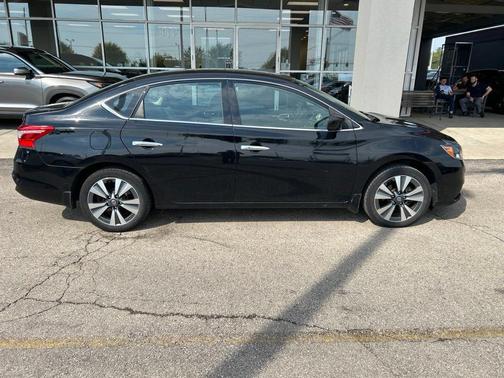 Super Black 2019 Nissan Sentra SV