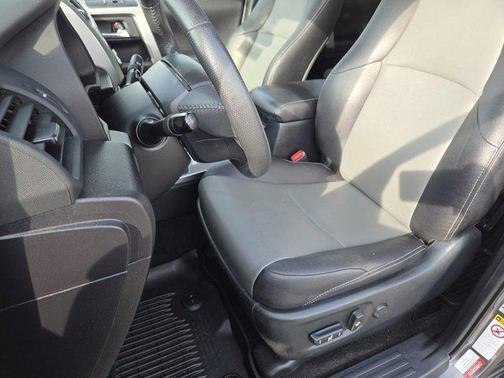 2017 Toyota 4Runner SR5 Premium