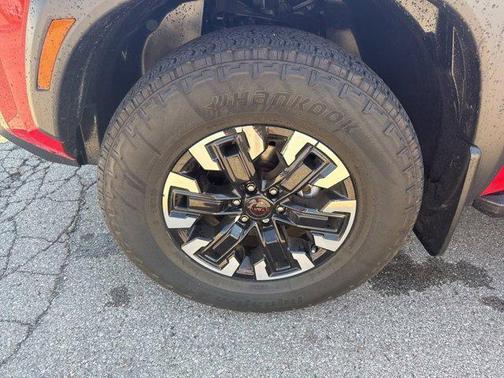 2024 Nissan Frontier PRO-4X