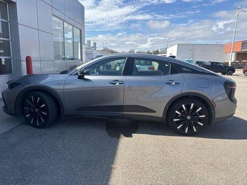 2024 Toyota Crown Platinum