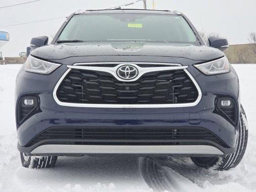 2025 Toyota Highlander Platinum