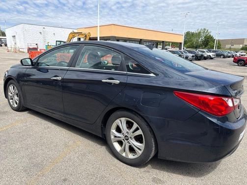 Pacific Blue Pearl 2011 Hyundai SONATA Limited
