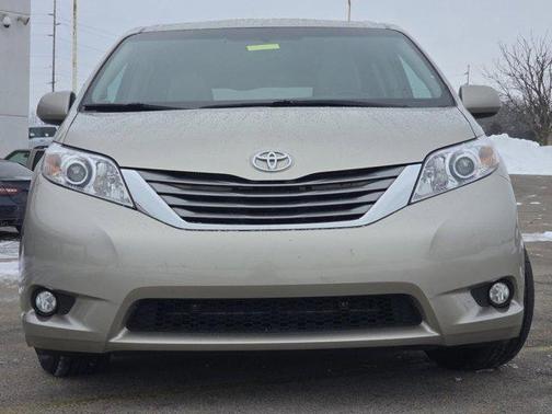 2015 Toyota Sienna XLE